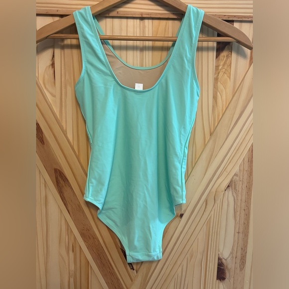 🩵GIRLS BIKINI AND RASHGUARD🩵 - Picture 3 of 8